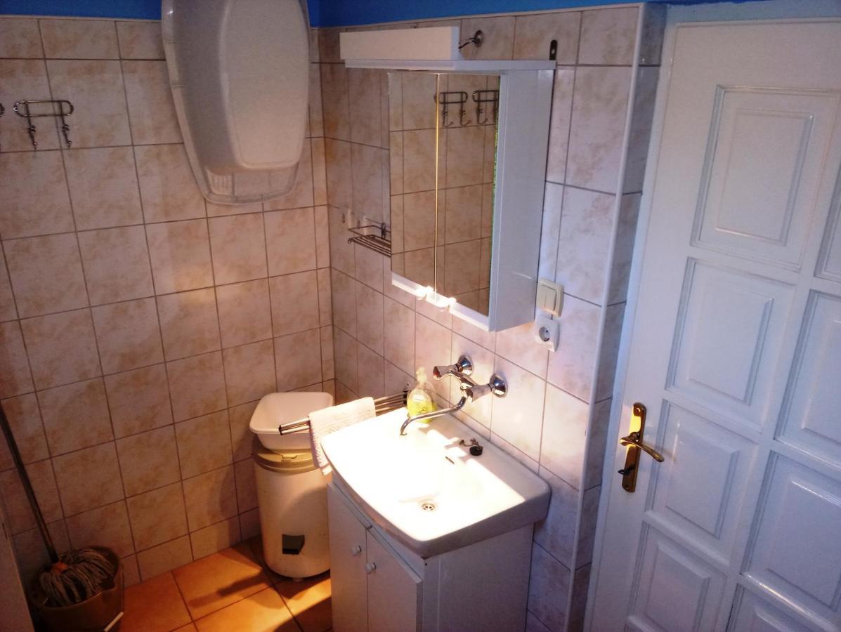Szivarvany Apartman غيولا المظهر الخارجي الصورة